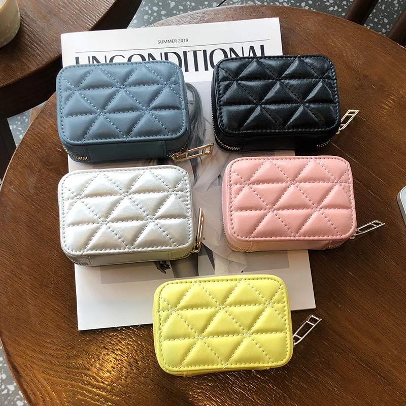 

Брендовый красный конверт из овечьей кожи, новый компактный мини портативный с зеркалом, маленькая сумка для макияжа