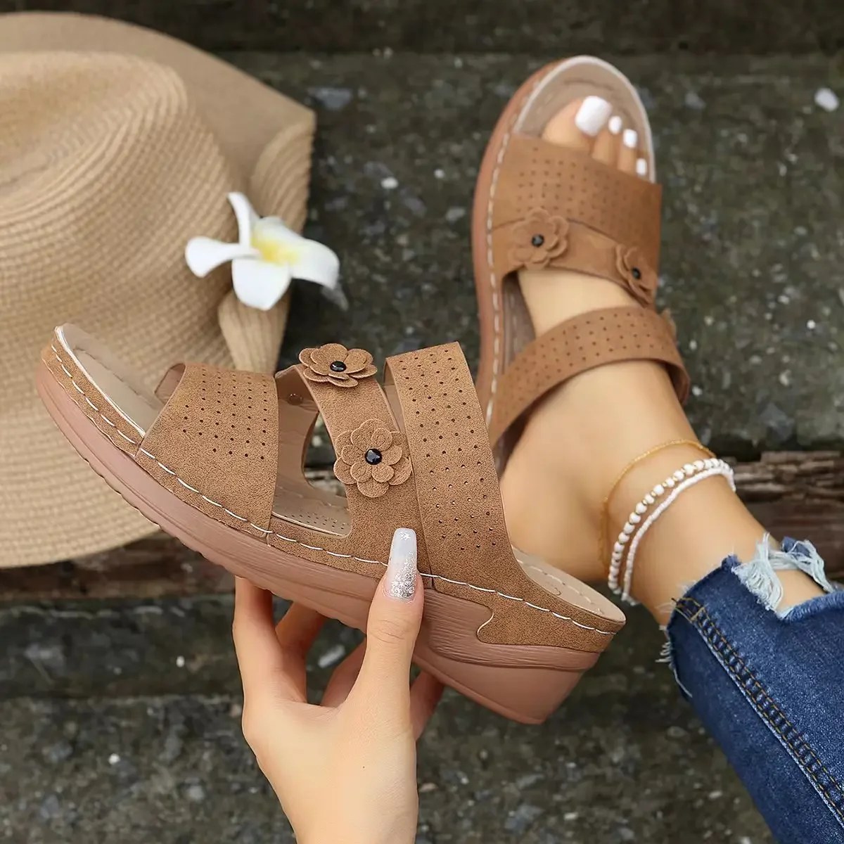 Новые летние женские босоножки на танкетке ортопедические сандалии