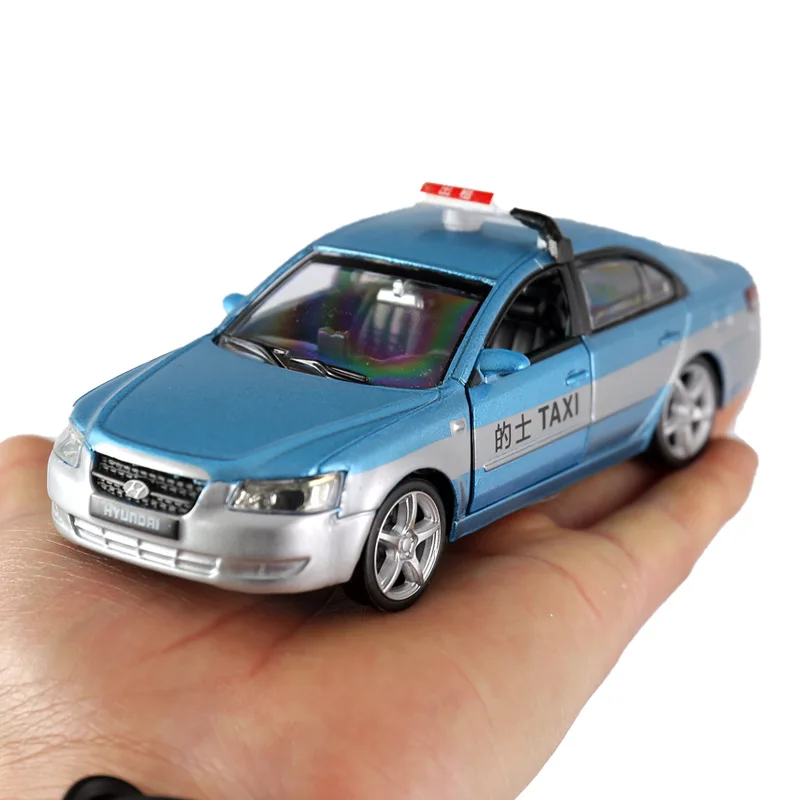 Nicce 1:32 Scale Model Beijing Hyundai Taxi Cab Diecast Pull Back Sound and Light Metal Car Toy Gifts Collection F137 |