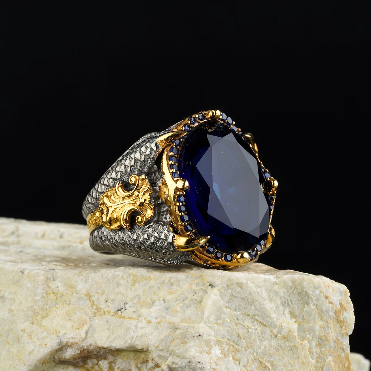 

2022 new copper material open adjustable ring blue gemstone personality high jewelry fashion luxury suitable for men with gifts