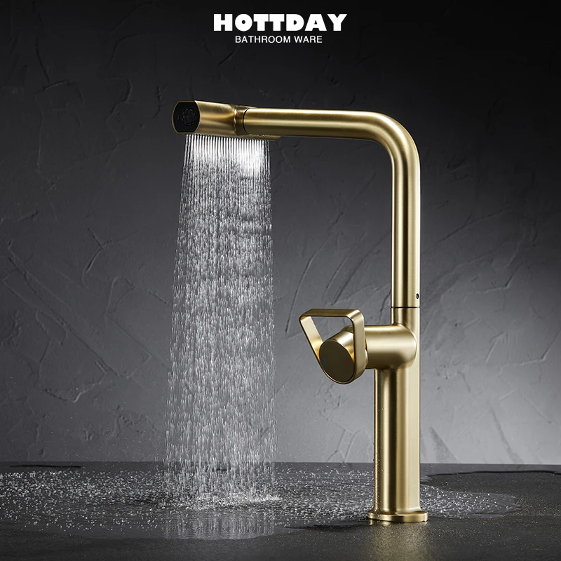 Матовый золотой смеситель для кухни