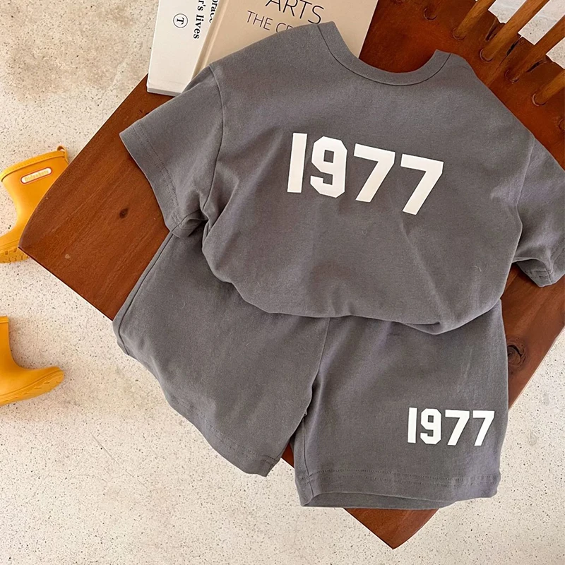 

2022 New Child Tracksuit 2pcs/sets Boy Girl Clothes Short Sleeve T Shirt Pants for Boy Baby Suit O-neck Summer Clothes