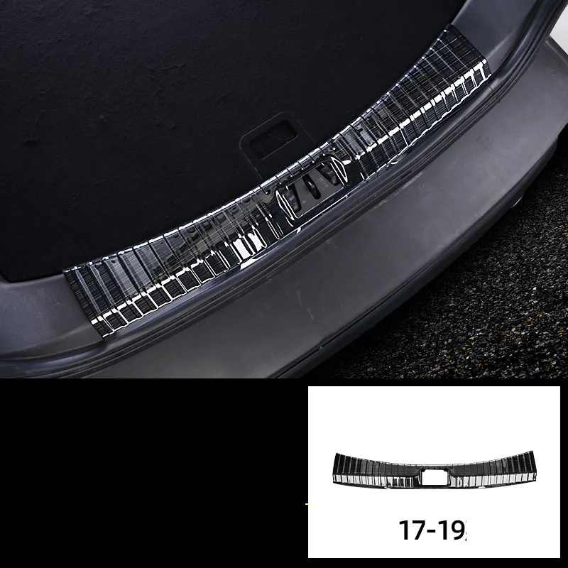 

Накладка на автомобильный бампер, из нержавеющей стали