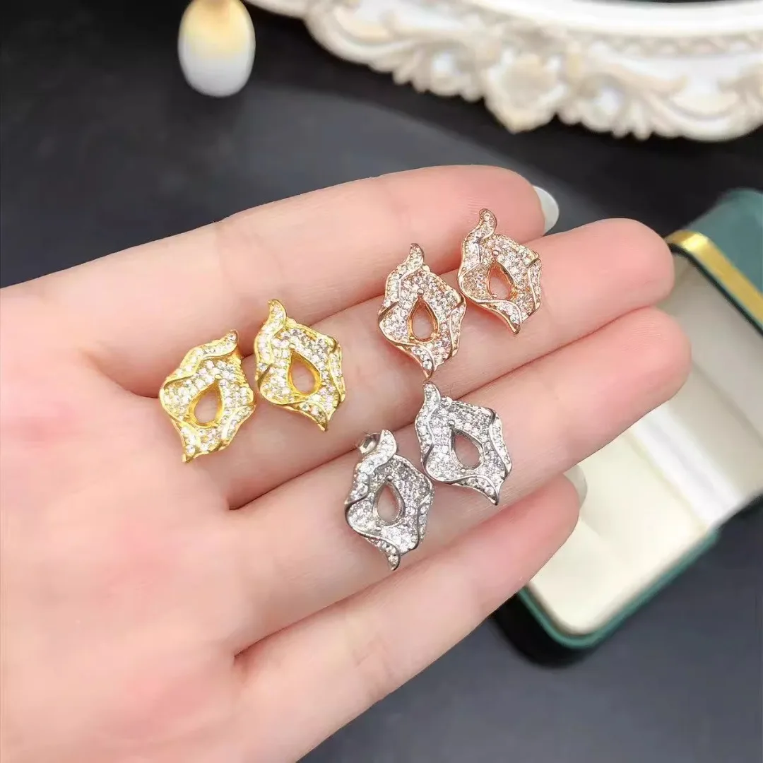 

Серьги-гвоздики из серебра 925 пробы, 4 Х6 мм