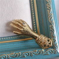 baroque gripper brooches fashion hand brooch pins for women men badge suit rhinestone jewelry pin popular clothing accessories