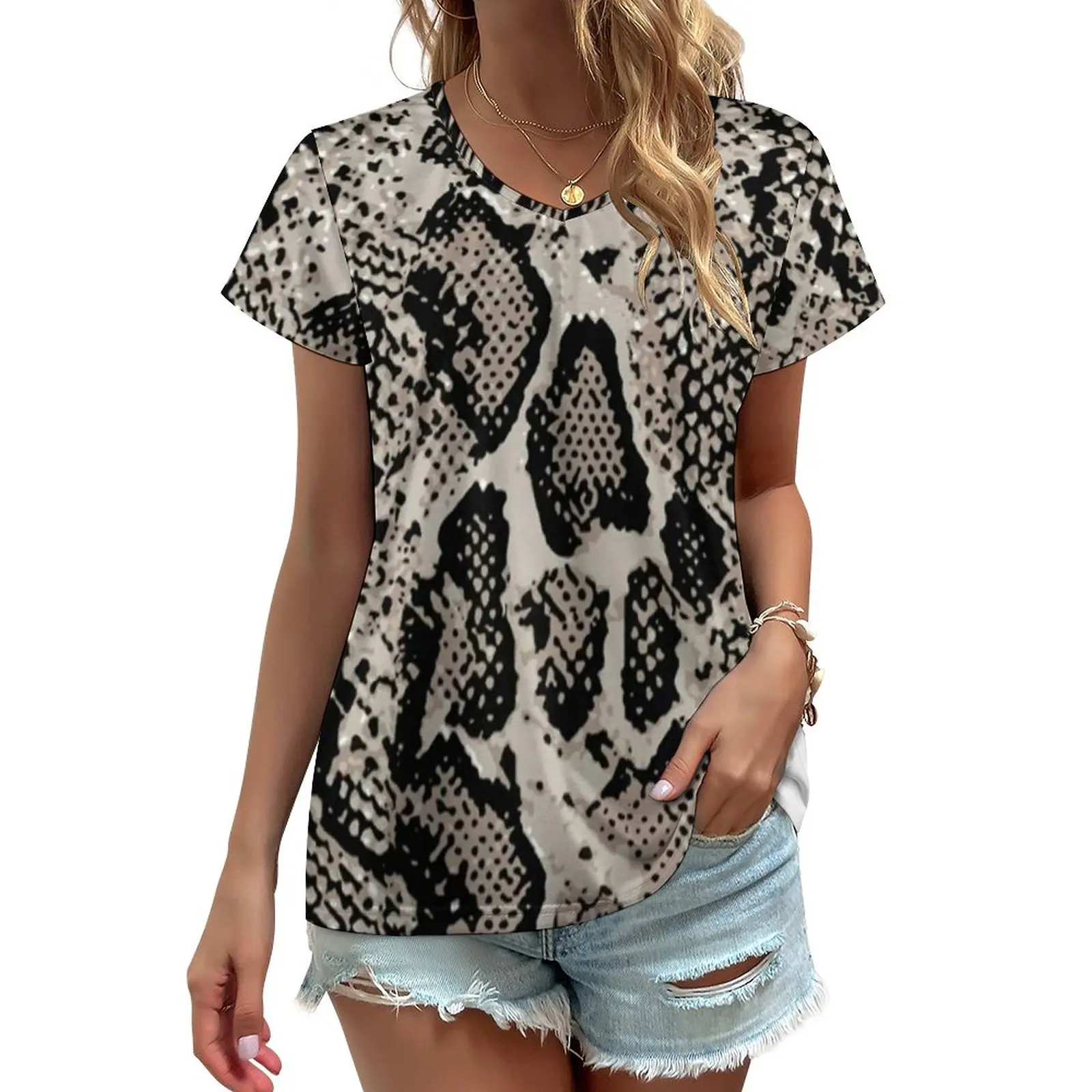 

Python Snakeskin T-Shirt Snake Scale Texture Print Retro T-Shirts V Neck Short Sleeve Tshirt Women Casual Clothes Big Size 5XL