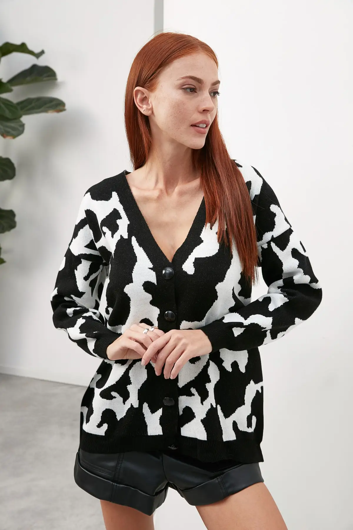 

Trendyol Knitwear Cardigan TWOAW22KZ2765