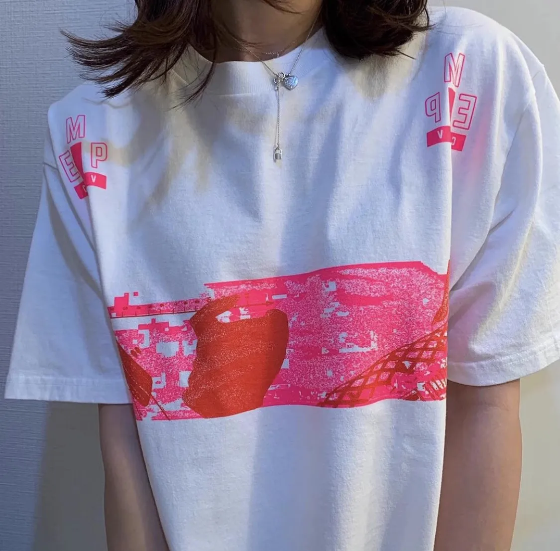 ФУТБОЛКА CAVEMPT 2024 розовая футболка с крестом женская CE для мужчин и женщин