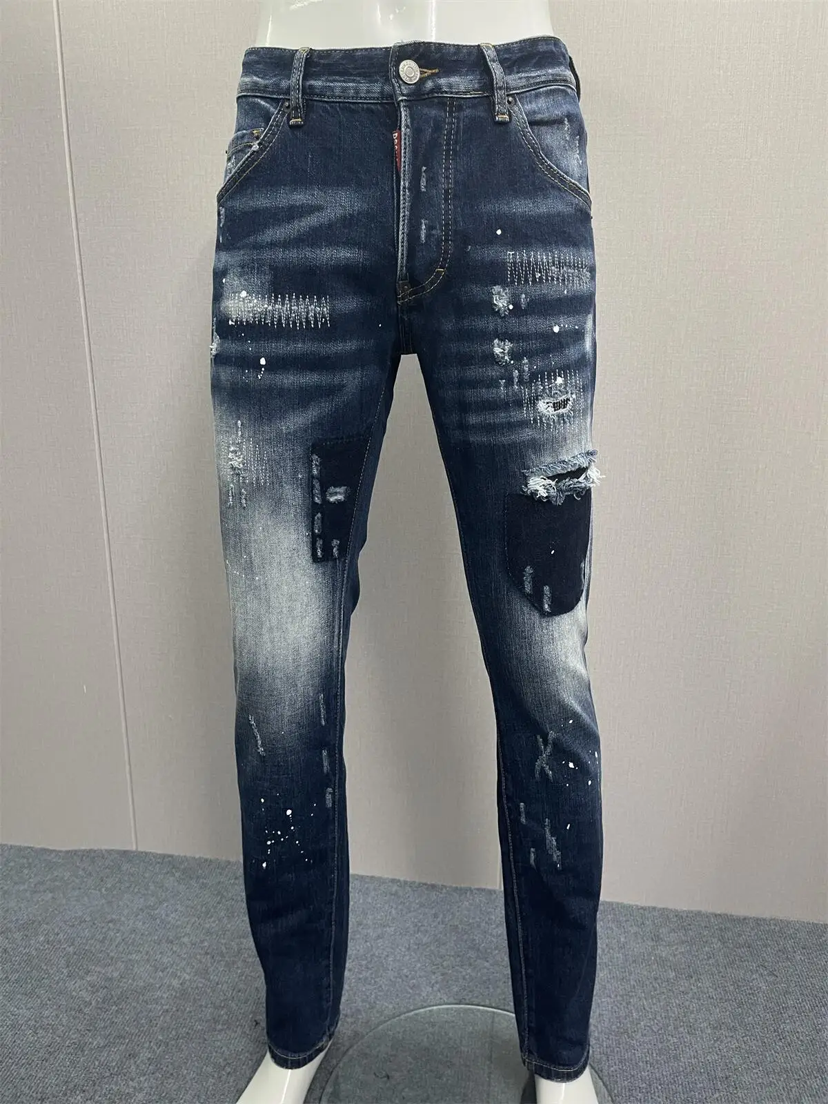 

2023 New D2 Jeans Men's Slim Fit Small Feet Pants Grey Wash Micro Elastic Casual Wear out Patches Throw White Material