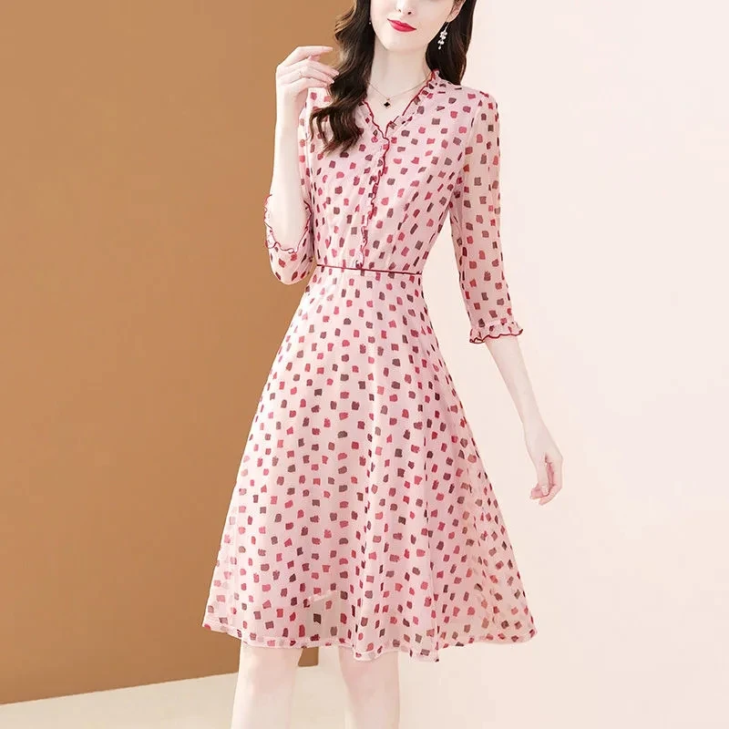 

Printed dress women's spring 2022 new style temperament V-neck elegant slim seven sleeve dress