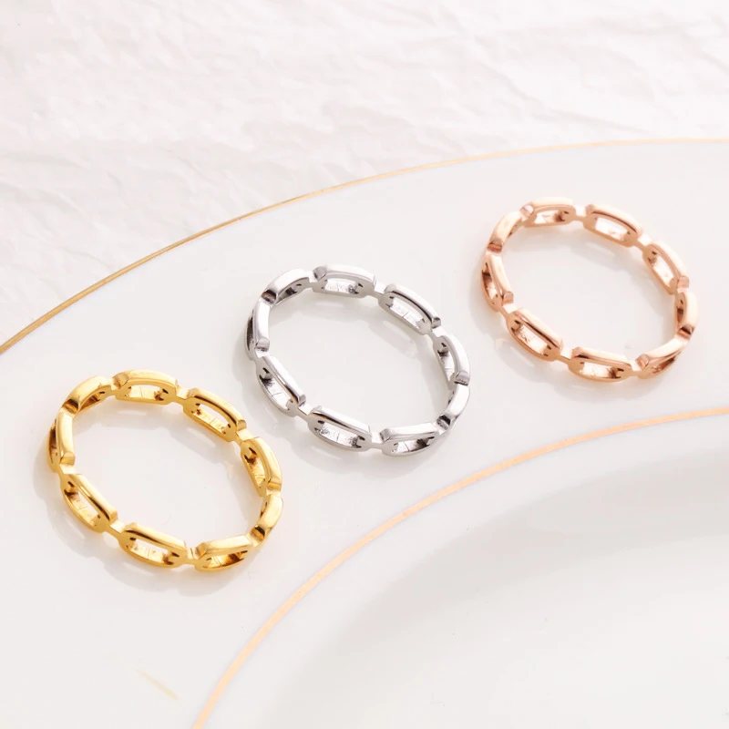 

Silver Rose Gold Titanium Ring For Woman Trendy fashion personality hollow rectangular chain Ring Jewelry Gift