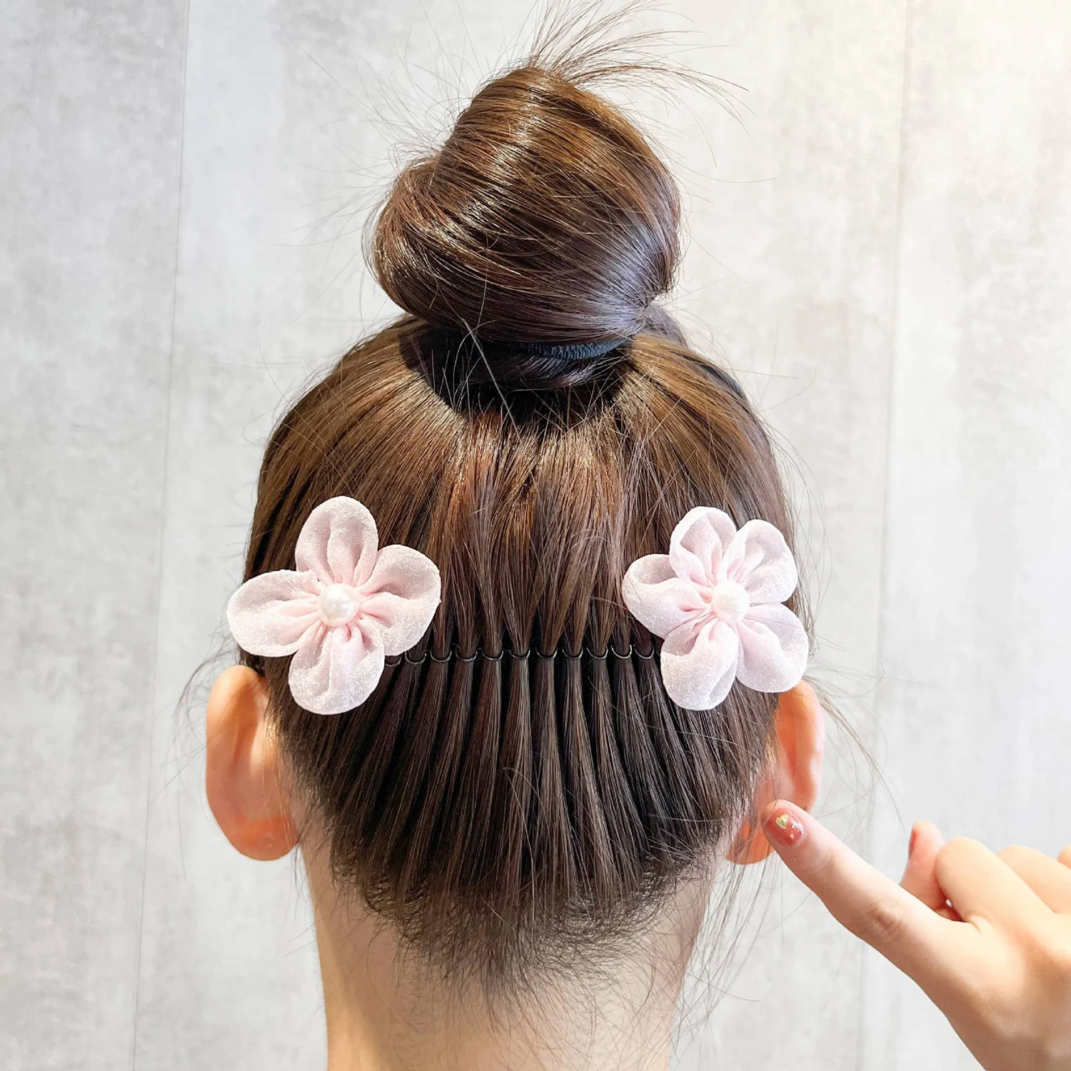 

Children Invisible Broken Hair Finishing Tool Hairpin Girl Curve Needle Bangs Fixed Insert Comb Professional Styling Accessories