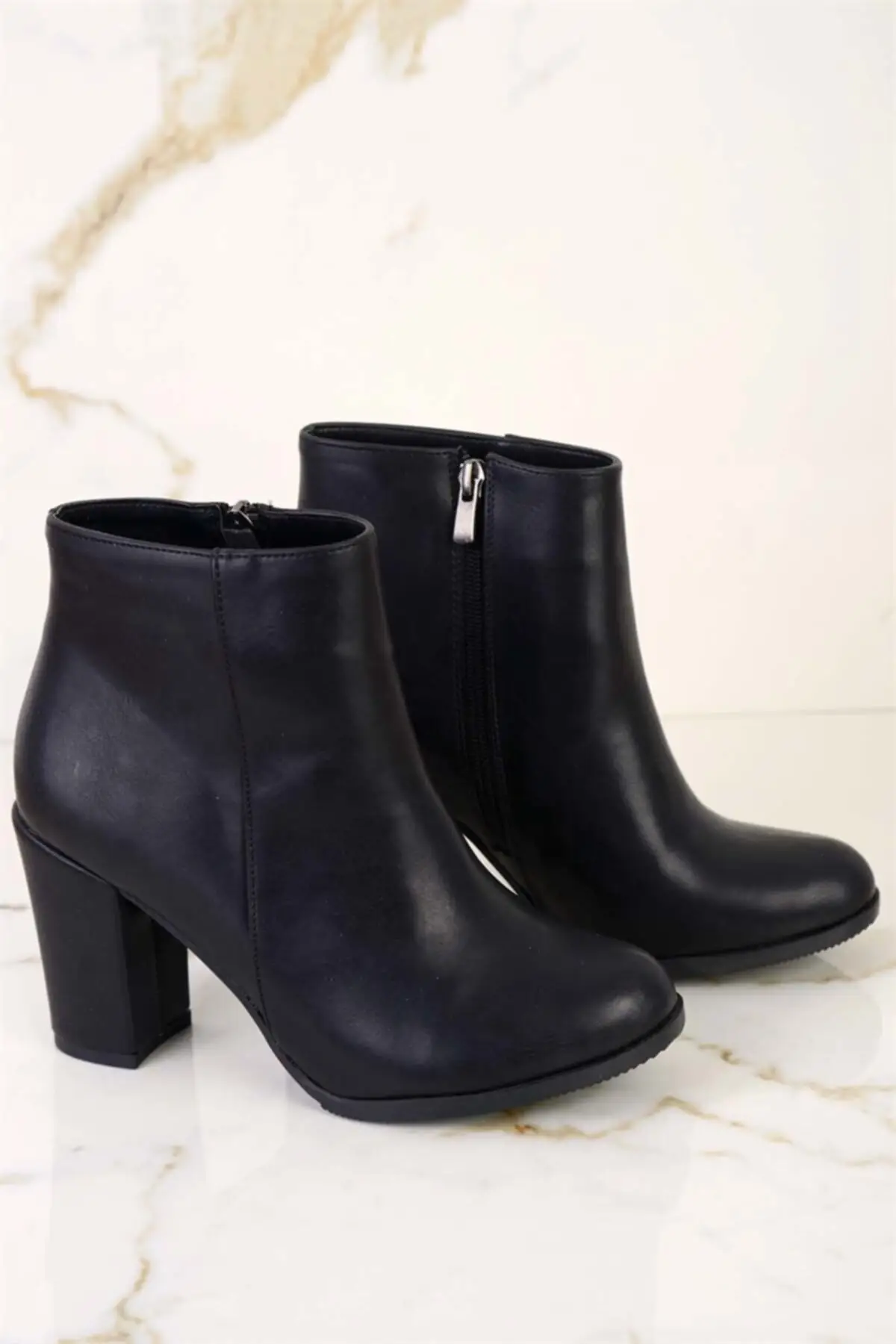 

Женские черные ботинки ie & K, Новое поступление, роскошные стильные женские ботинки, дизайнерские удобные женские ботинки на платформе, высо...