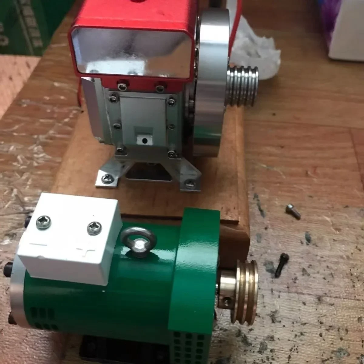 Модель мини-генератора с цифровым вольтметром генерация энергии для модели