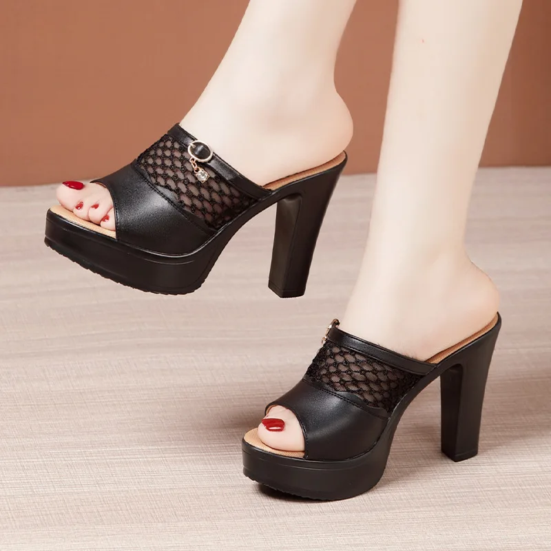 

Small Size 32-43 Cutout Mesh Soft Leather Sandals Summer Block High Heels Slides 2023 Womens Platform Slippers Office Model Mom