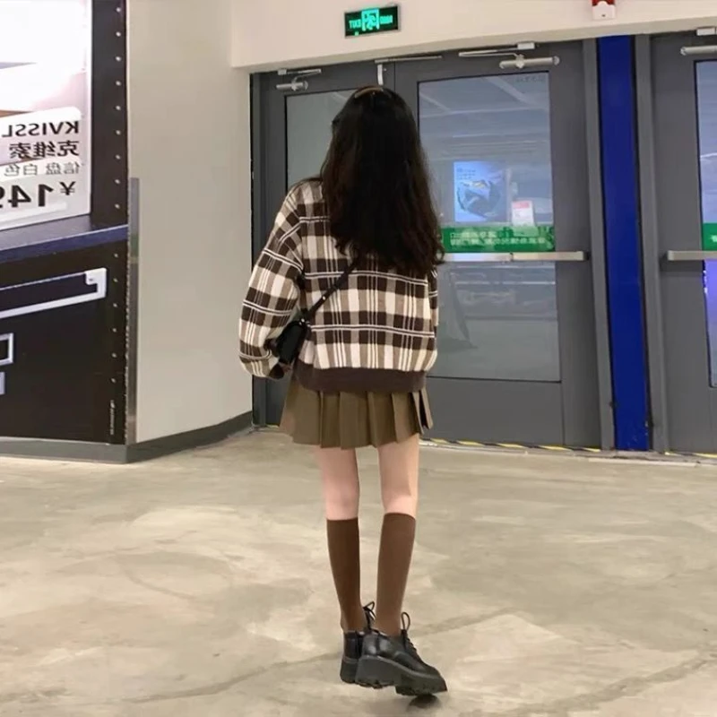 Рисунок 5 - Женский костюм из двух предметов