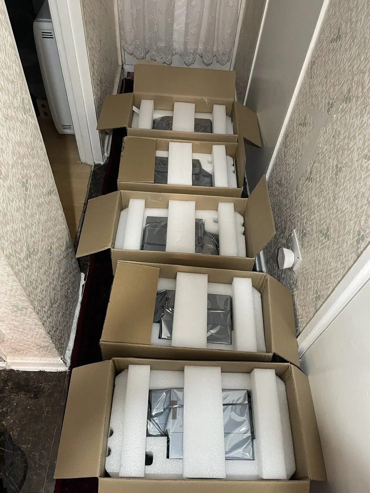 

Bitmain Antminer E9 Pro 3680Mh/s 2200W ETC Asic Miner 0.6J/M Bulid-in PSU