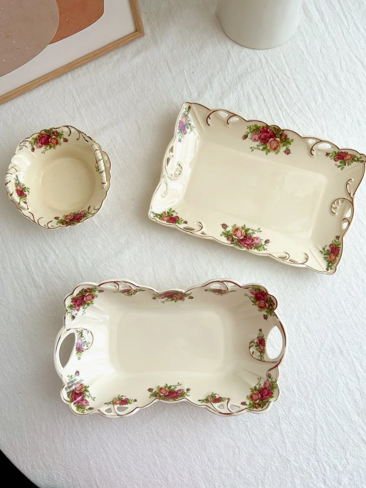 Полые розы серия ретро бежевый Дворцовый стиль керамическая тарелка двойная