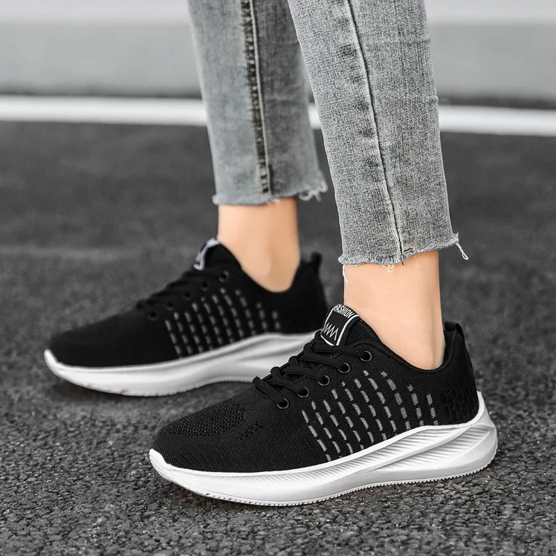 Sports Women's Walking Shoes Summer Mesh Breathable Outdoor Sneakers Lace Up Casual Shoes Lightweight  women shoes