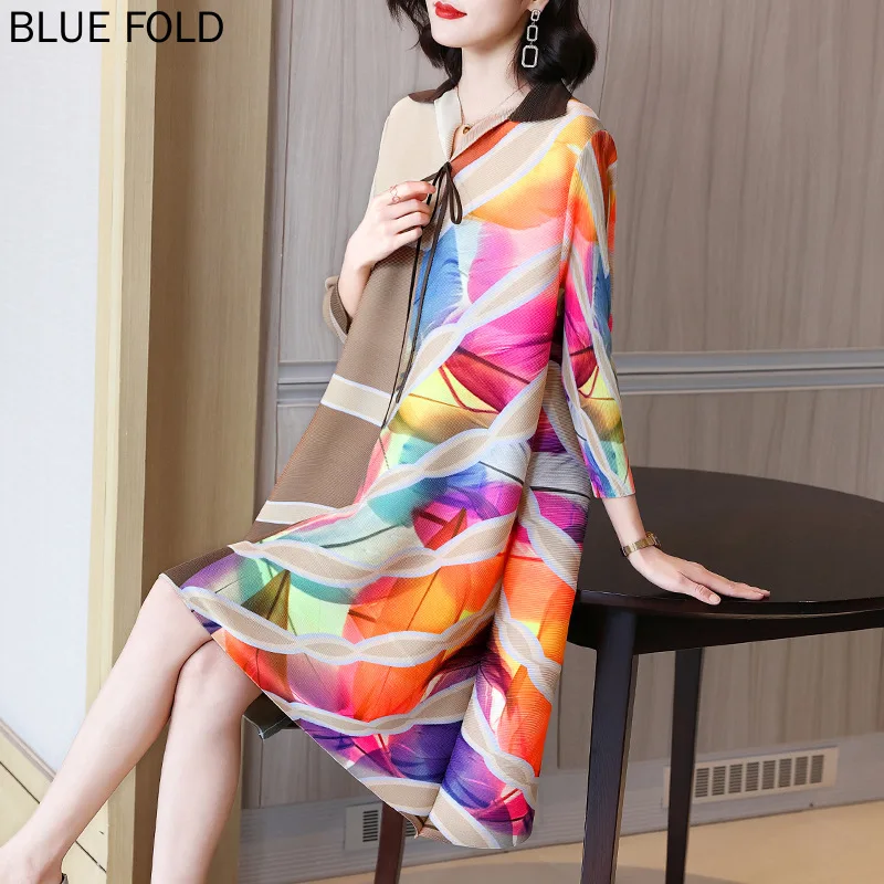 

High-quality Pleated Dress Women Autumn New Heavy Industry Miyake Folds Loose Large Size Was Thin Mid-length Printed Dress