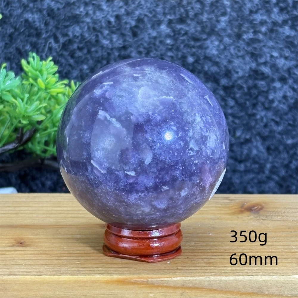 

Розовый кристалльный шар