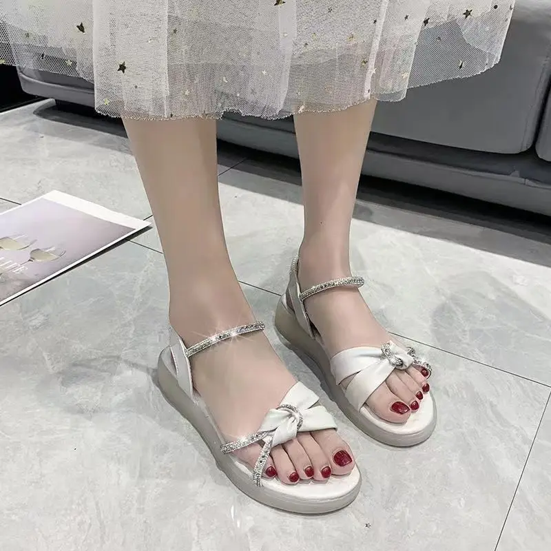 Sandals Female Student Flat Bottom 2023 Summer New Fashion Women's Sandals