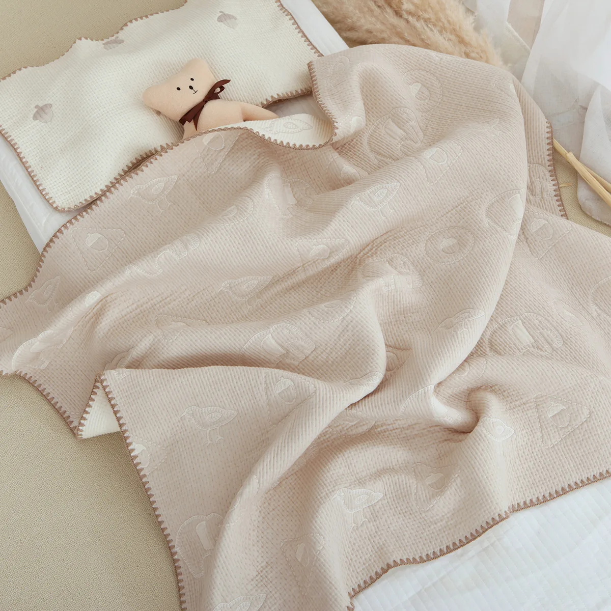 

Baby muslin Breathable blanket cotton swaddle wrap 100*110cm stroller envelope newborn receiving blankets Bassinet Nursery Quilt