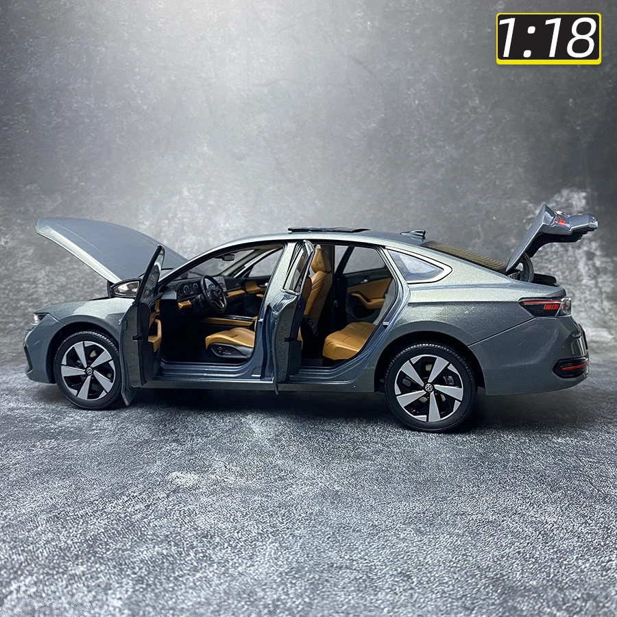 Модель автомобиля Volkswagen Magotan B9 2024 масштаб 1/18 новый металл синий серый черный