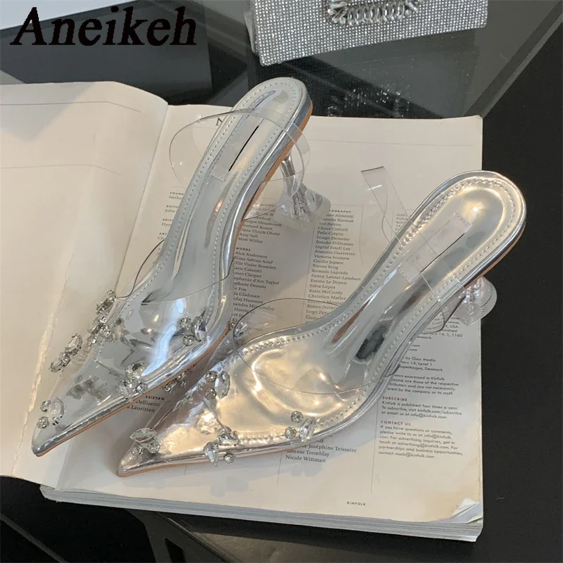 Летняя обувь Aneikeh женские блестящие туфли из ПВХ с острым носком римские