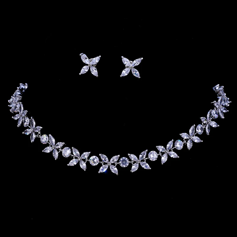 

Luxury Earring Necklace 2pc Jewelry Set Leaves Zircon AMC Ear Studs Bridal Wedding PartyJewelry Accessories Gifts for Women