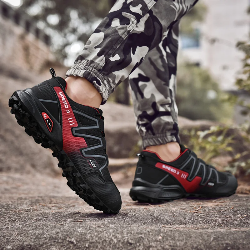 Men's Hiking Shoes Non-slip Wear-resistant Outdoor Travel Shoes Fashion Waterproof Warm Sneakers Climbing Shoes Plus Size 39-47