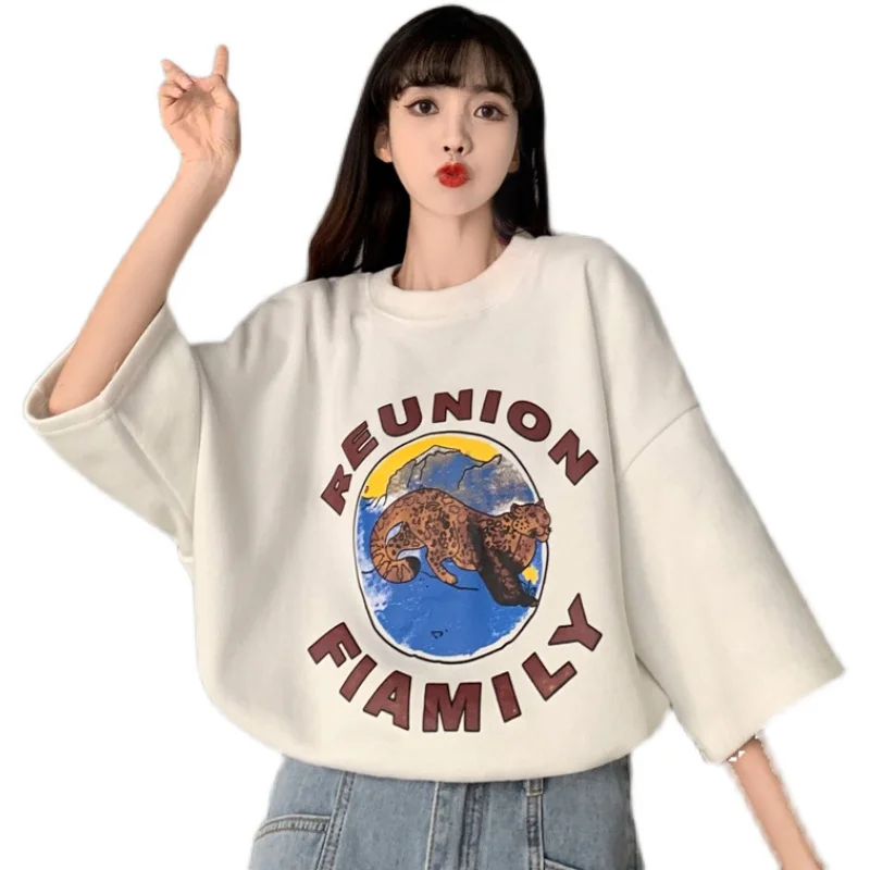 

Женская рубашка с вышивкой и коротким рукавом, свободная футболка с надписью