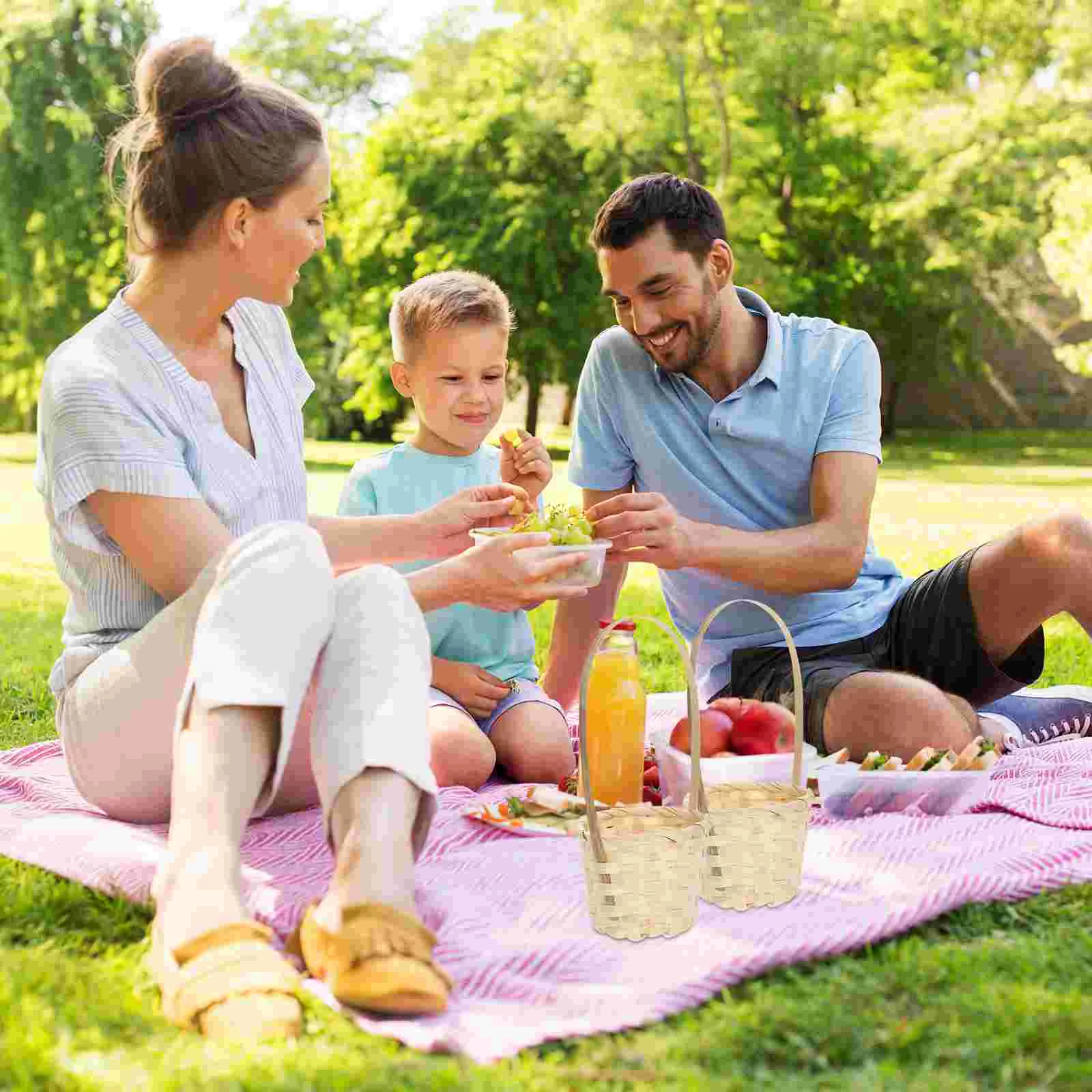 

8pcs Party Gift Packing Baskets Wicker Basket with Handle Flower Basket Flower Girl Baskets for Weddings Flower Baskets