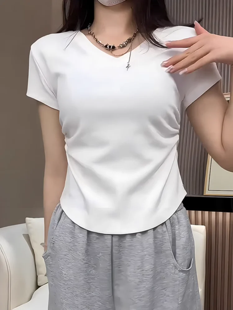 Женская облегающая футболка с V-образным вырезом коротким рукавом и складками