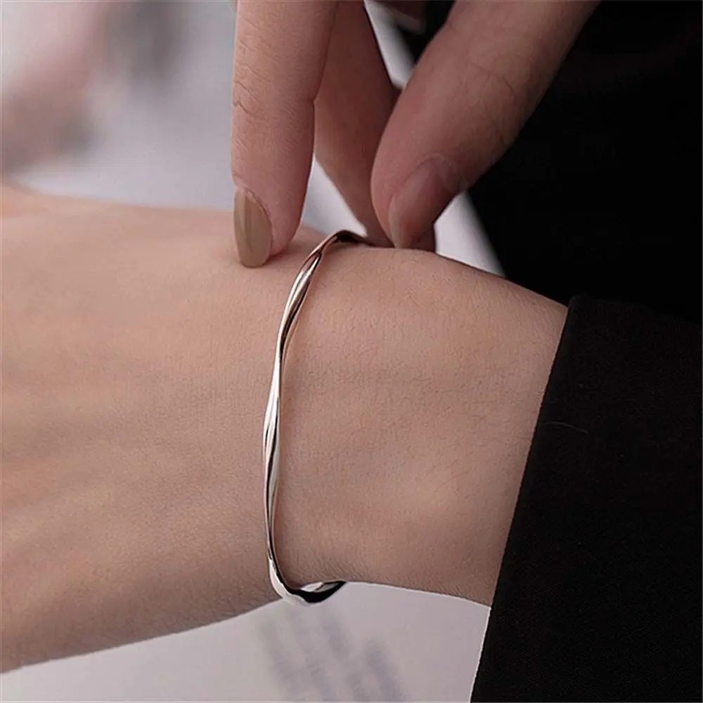 

Korean Eleagnt Wave Opening Bracelets Friends Gifts Women Retro Temperament Wristbands Geometric Simple Bangles Vintage Adjustab