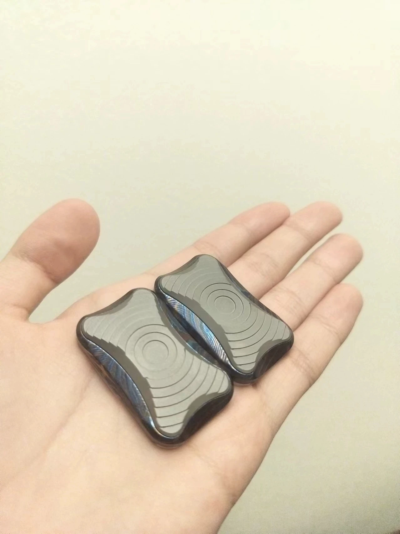 Фианитовая лошадь Yanjie SSS с неограниченной картой титановой накладкой