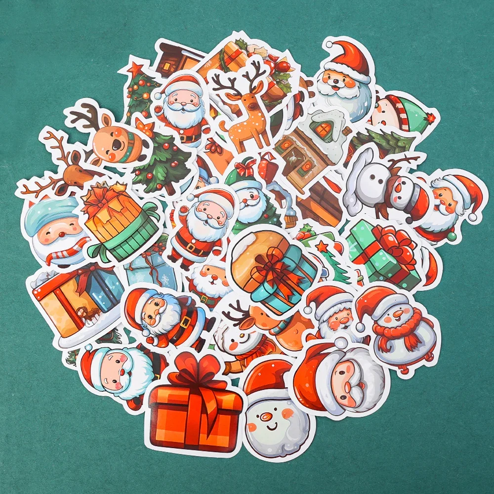 

Набор из 50 декоративных наклеек на елку