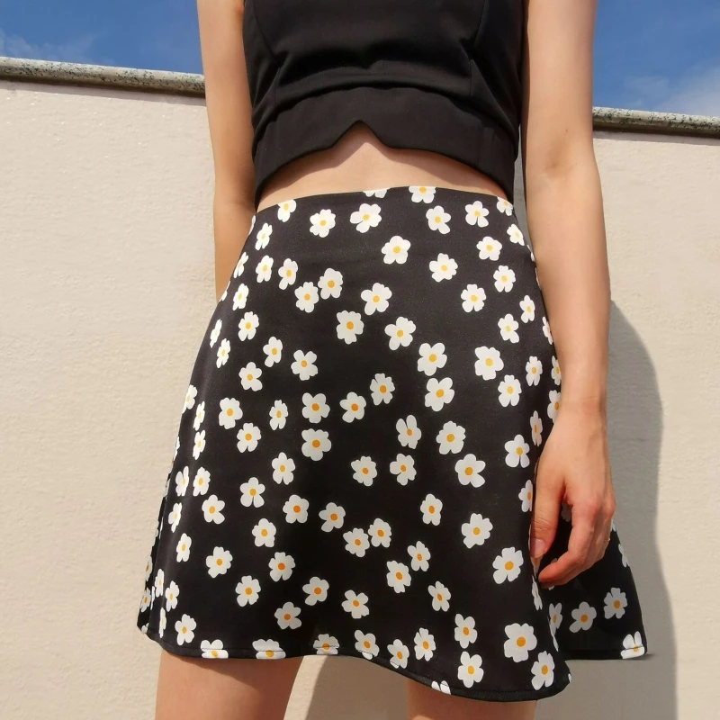 

Female Floral Printed Mini Skirt Women Summer High Waist Satin Silky Skirt 2022 Sexy A-Line Flared Hem Zipper Beach Streetwear