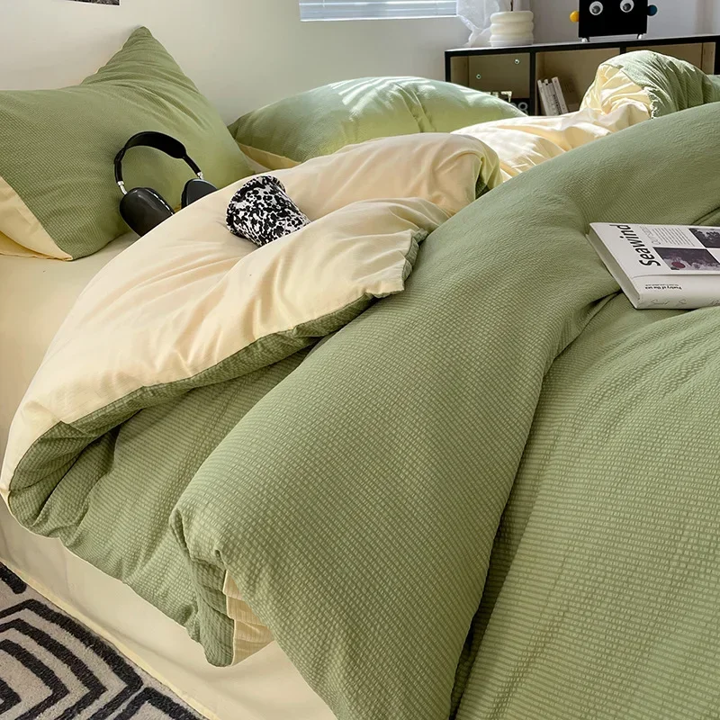 

Комплект постельного белья из полиэстера 4 шт