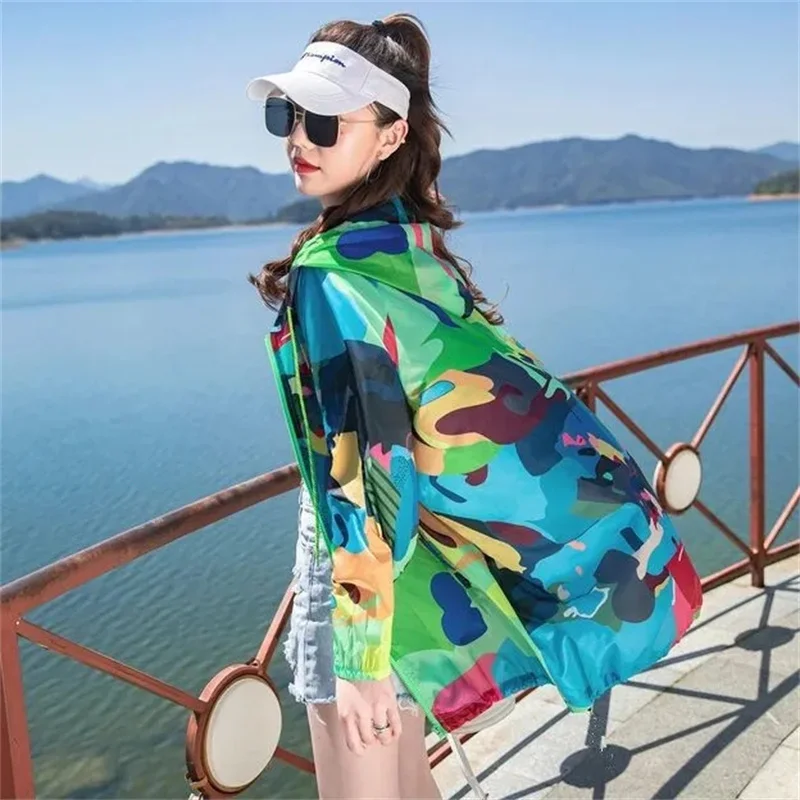 

2022 Summer Loose Plus Size Camouflage Hooded Sunblock Jacket Women Thin Uv Female Proof breathable Jacket Women Casual Coat