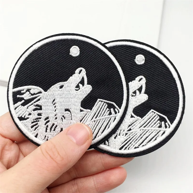 2 шт./партия нашивки с вышивкой волк