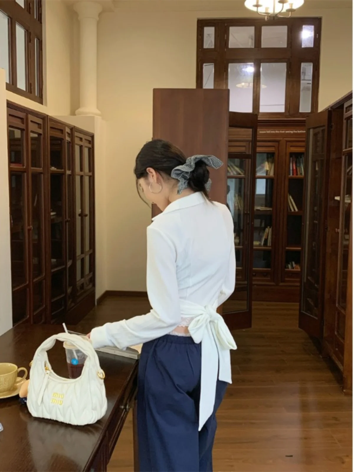 Корейская кружевная длинная рубашка с короткими рукавами и высокой талией