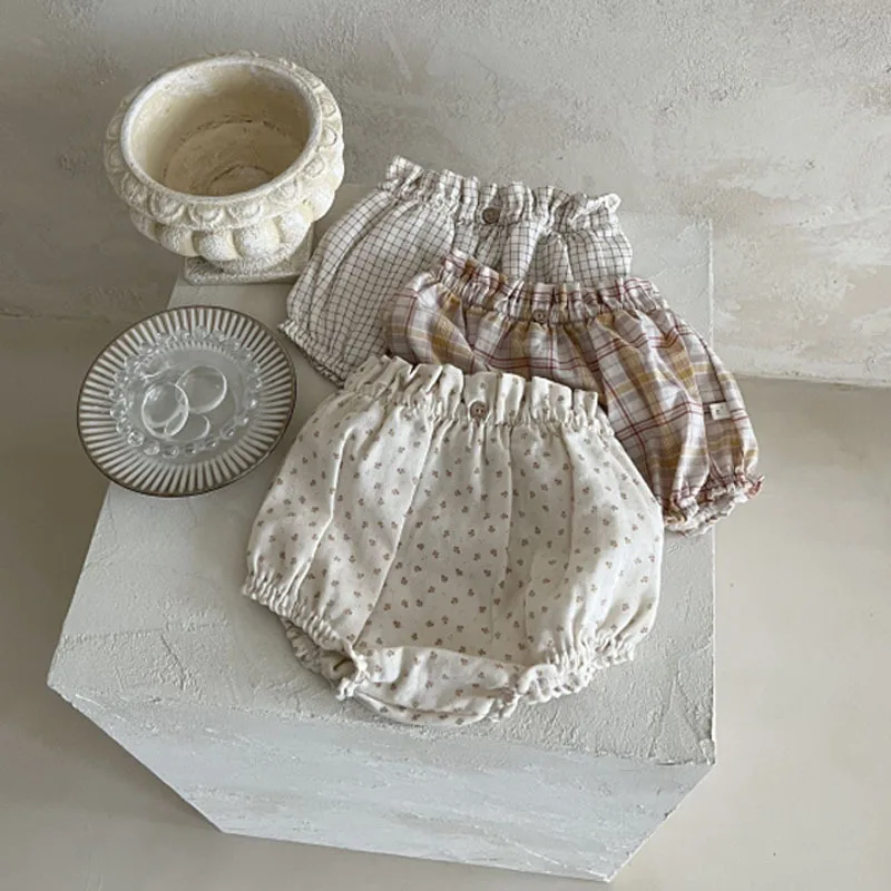

2023 Korean Summer Baby Girls Shorts Muslin Cotton Floral Plaid Tighten Shorts Wrapping Puff Shorts Infant Girls Shorts