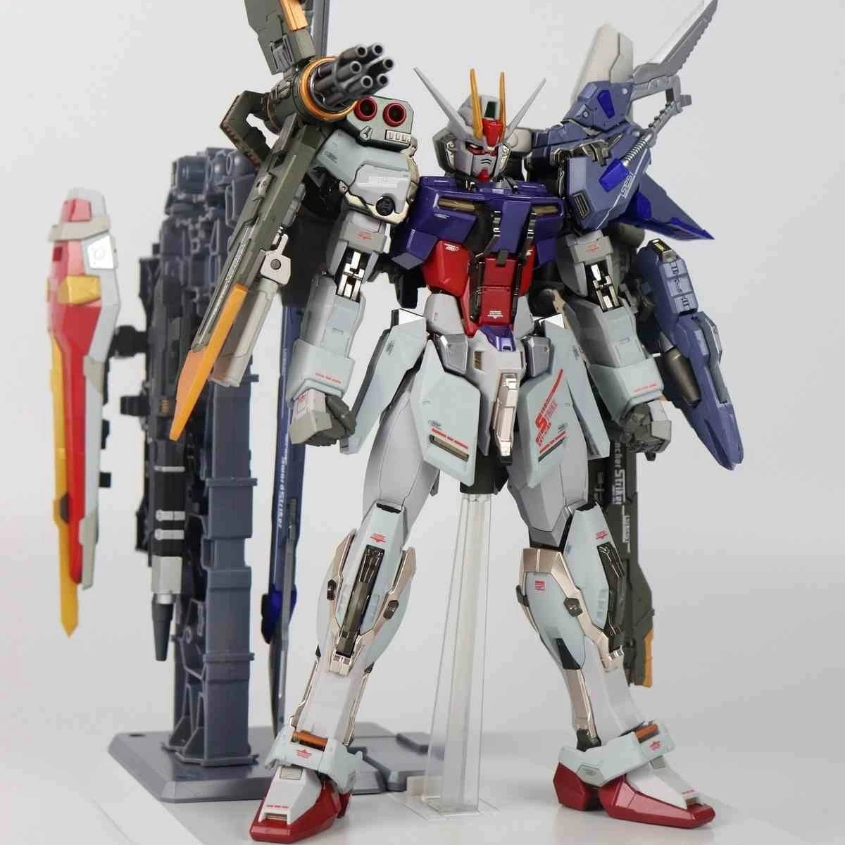 В наличии 1/100 Daban Mb Sword And Artillery Strike комплект модели для сборки экшн-фигурки