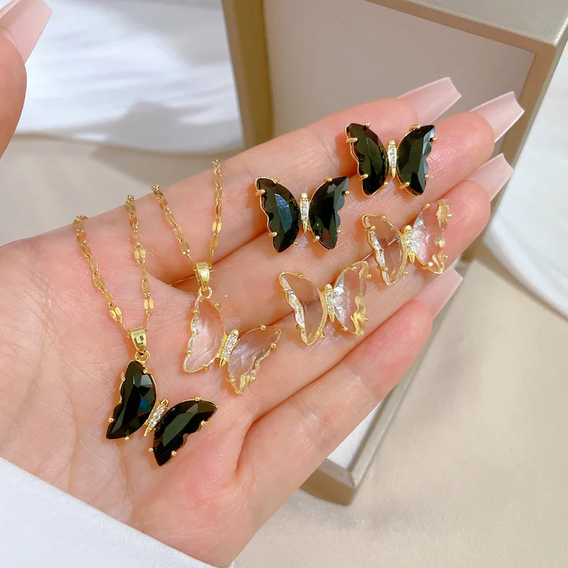 

Fashion Romantic White Transparent Butterfly Necklace Earrings Set Light Luxury Slightly Inlaid Temperament Banquet Combination