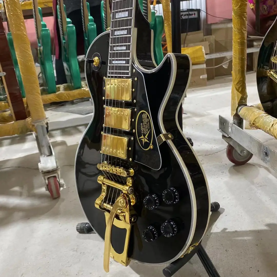 Пользовательская электрическая гитара черный цвет корпус красного дерева гриф