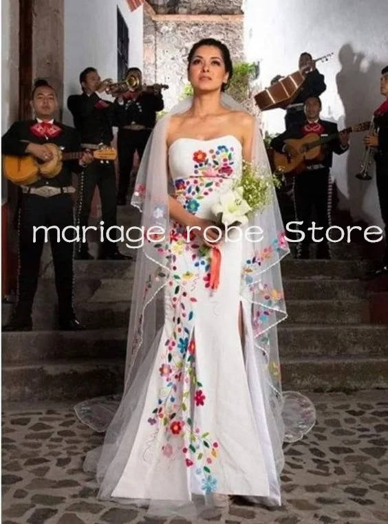 

Mexican Floral Embroidery Mermaid Wedding Dresses Strapless Modern High Slit Western Country Bridal Gown Outfits