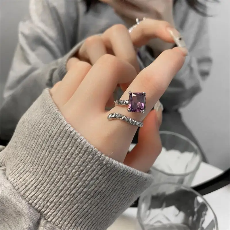 

2023 New Luxury Square Purple Zircon Snake Rings for Women Fashion Adjustable Opening Couple Ring Wedding Jewelry Gift