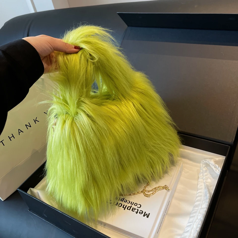 

2023 New Autumn And Winter Plush Handbags Brand Designer Female Fashion Soft Fluffy Bag High Quality Messenger Bag Free Shipping