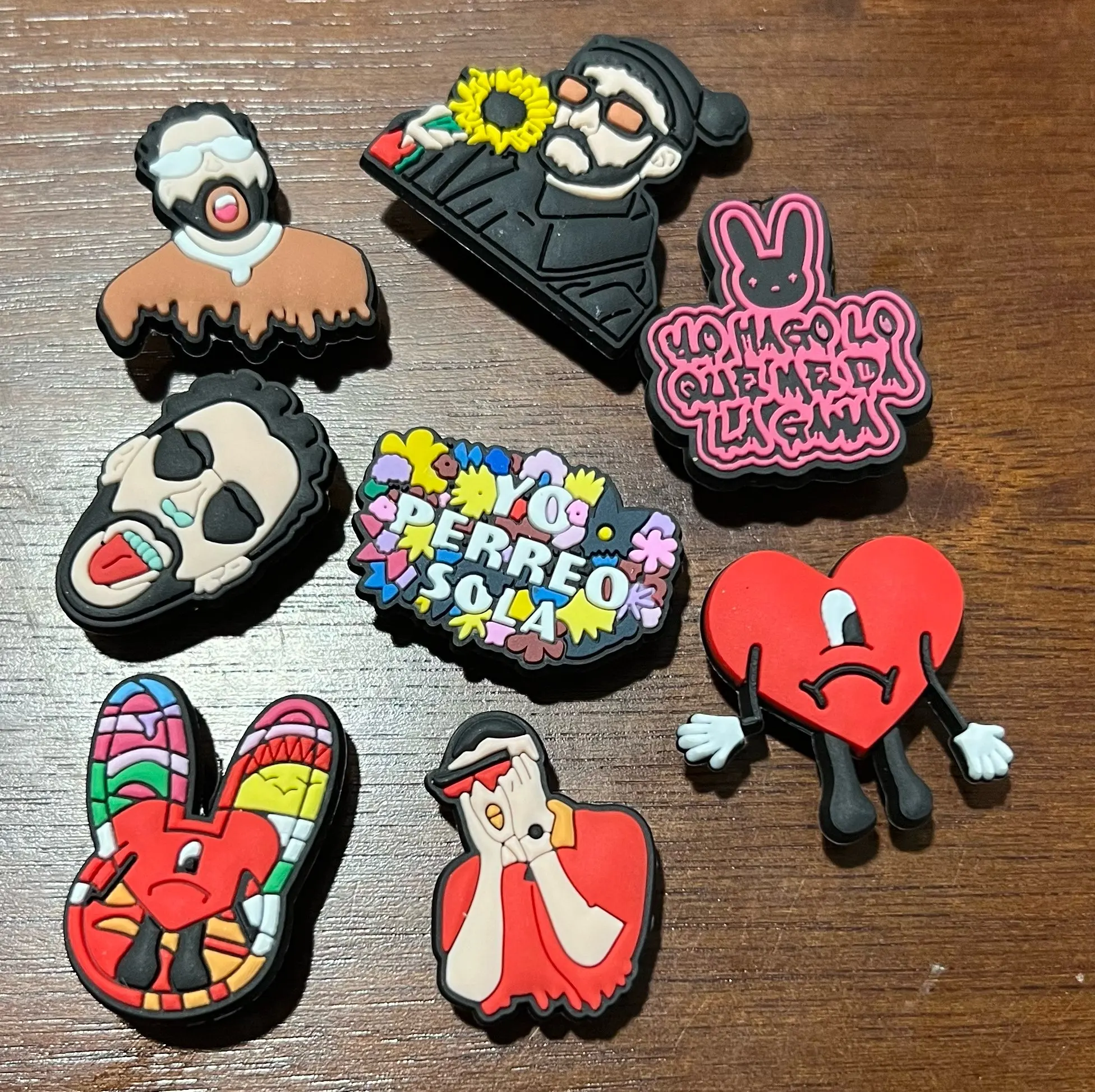 Wholesale 1000pcs Hot Trend Croc Charms Animal Shoe Charms Mexico Texas Flags Evil Eye Horror Pin Croc Halloween Shoe Decoration